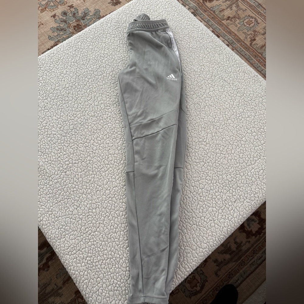 Boys small 8-10 Adidas Joggers